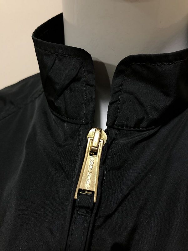 Ветровка Dsquared. Размер 44.
