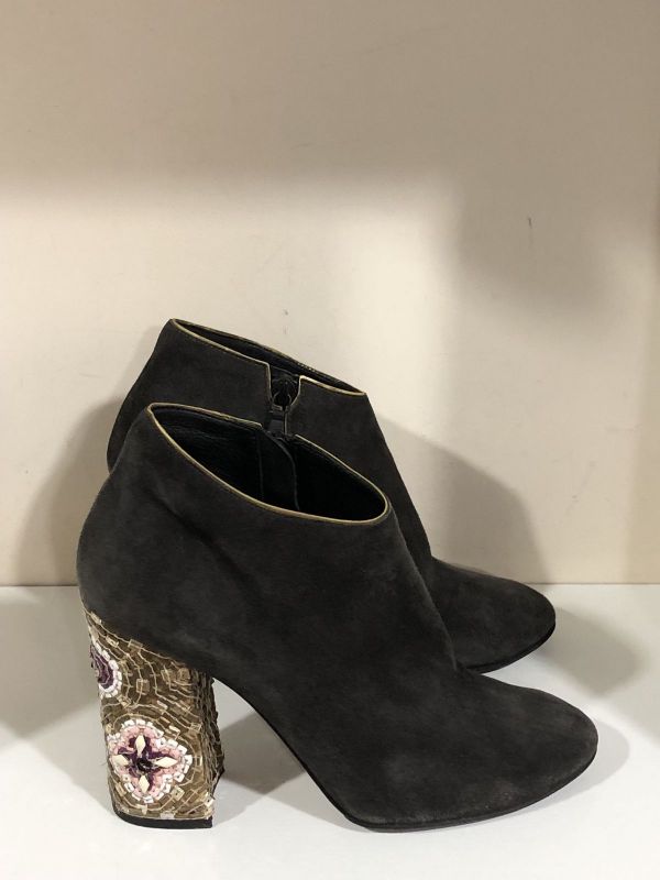 Ботинки Dolce&Gabbana. Размер 38.5