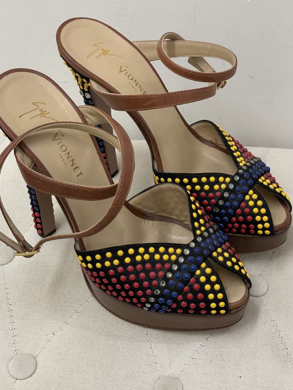 Босоножки  Vionnet, размер 39