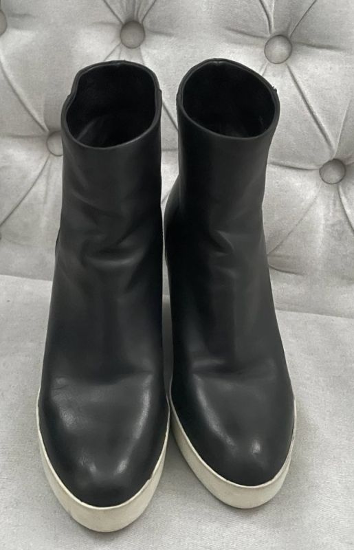 Ботинки  Prada, размер 37,5
