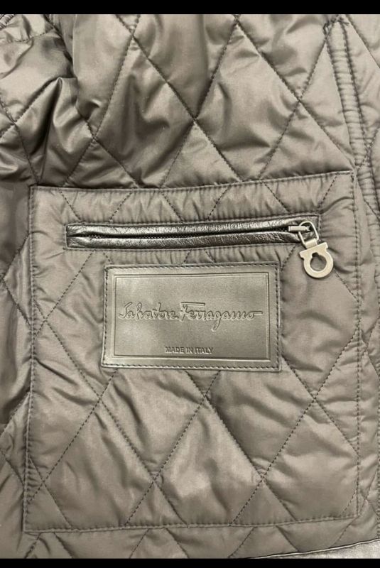Курточка Salvatore Ferragamo, размер 54